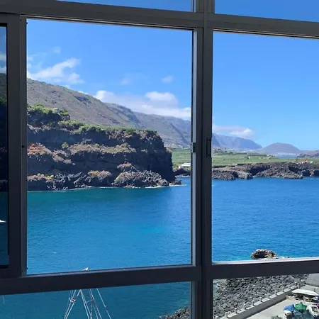 Διαμέρισμα Rustic With Ocean Views Next To Beach
